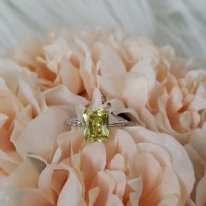 Bubbly Belle Ring